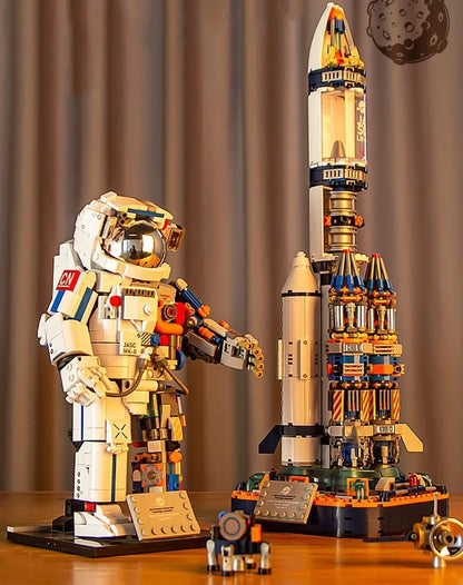 Teens Astronaut Building Blocks - 900+ pieces!